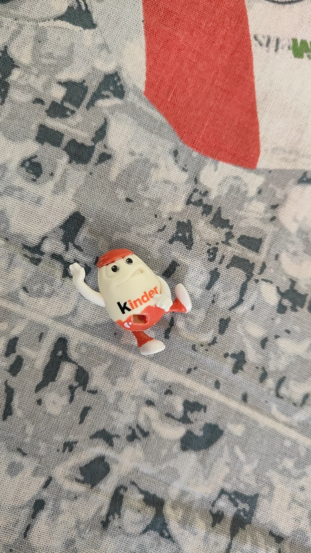 Фигурка Киндерино Kinder Surprise