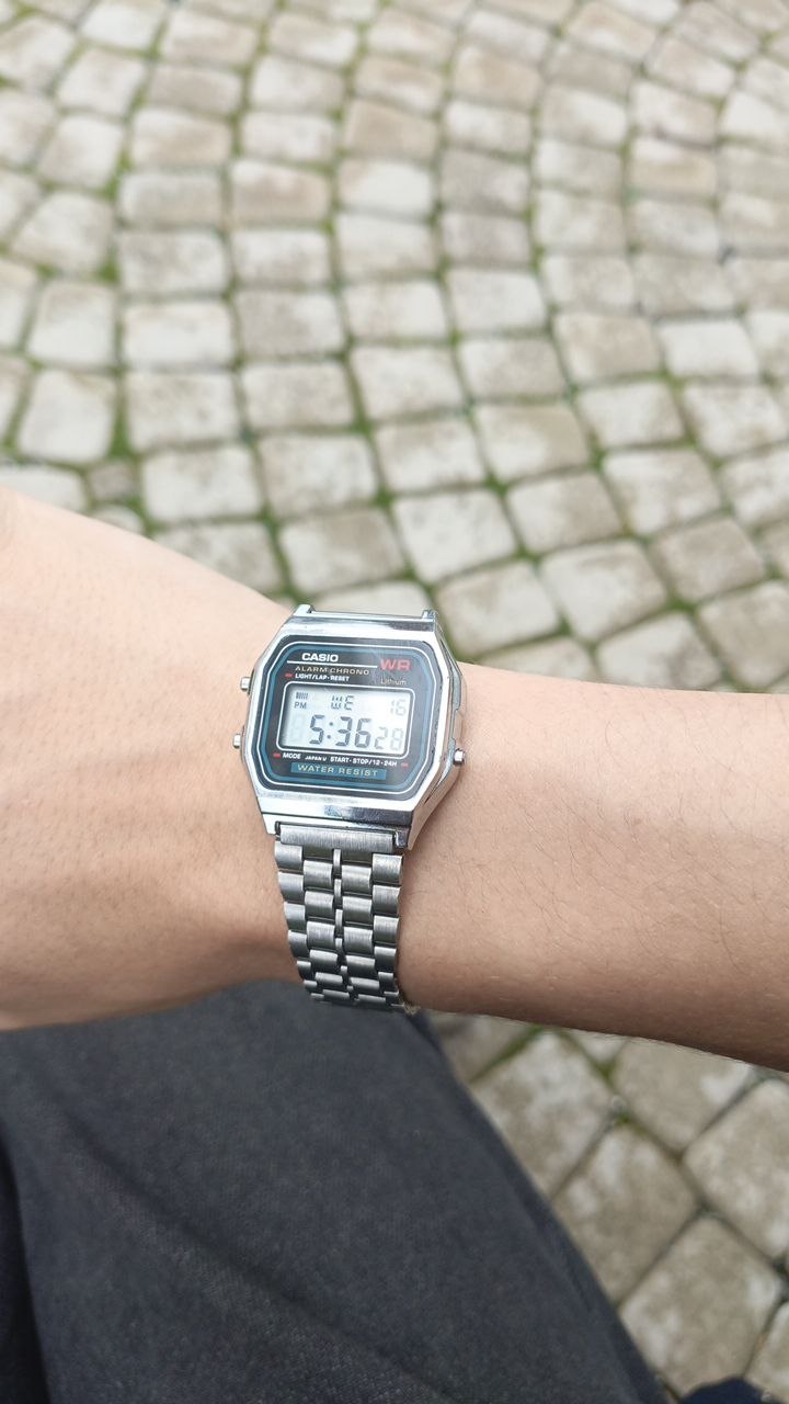 Наручные часы Casio A158W-1 на стальном брас