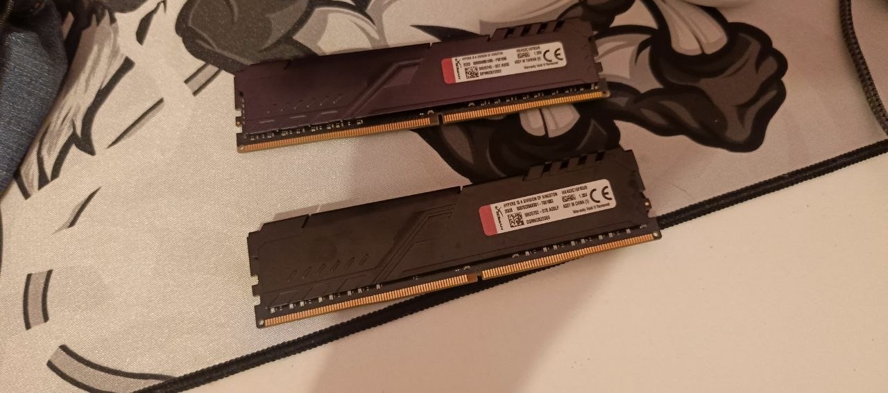 Оперативная память Kingston HyperX Fury DDR4 16GB (2x