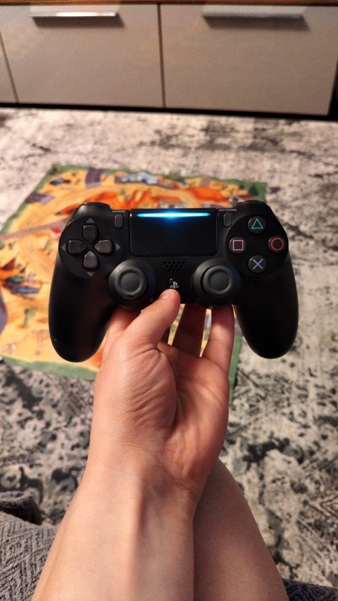 Геймпад Sony DualShock 4 V2 для PS4